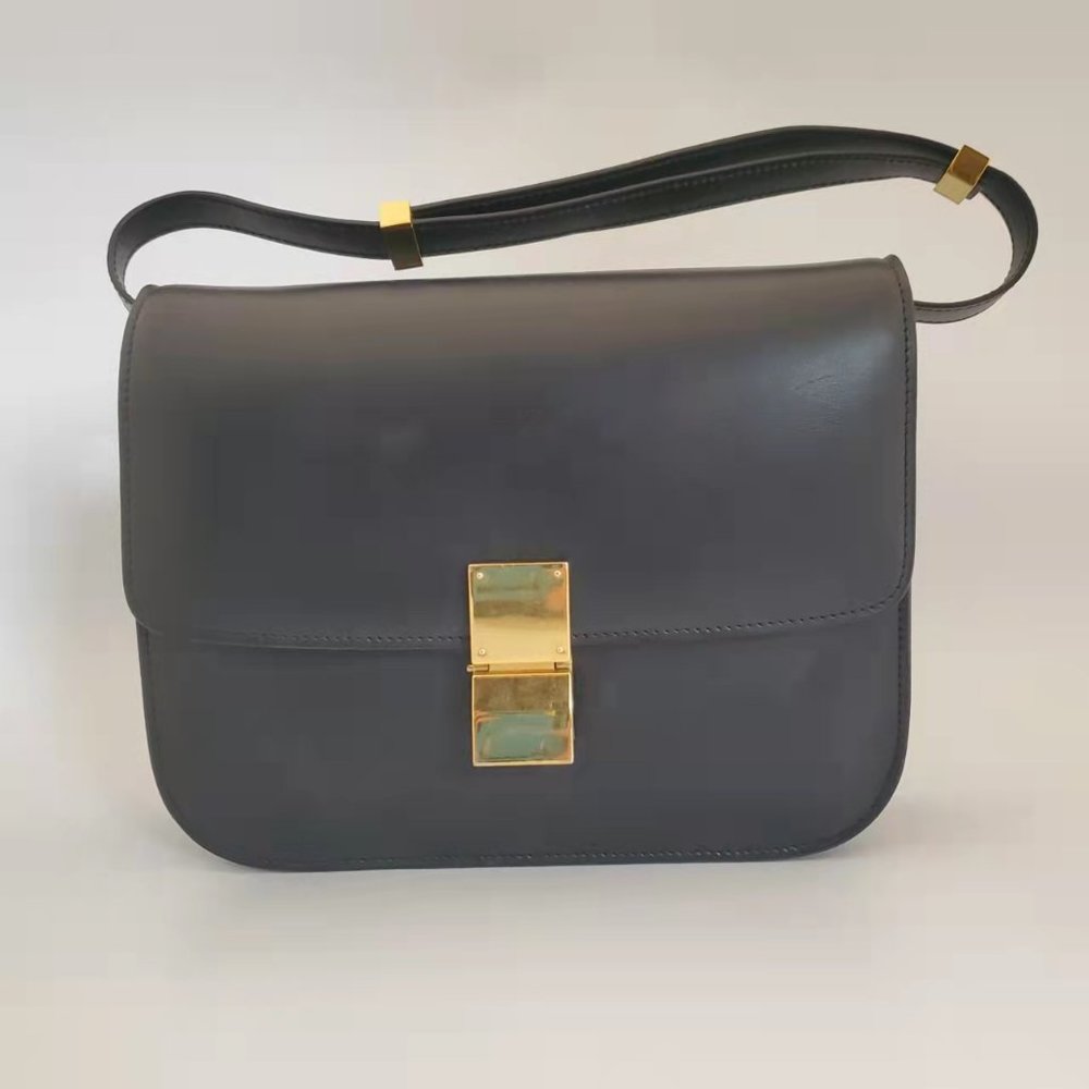 CELINE MEDIUM CLASSIC BAG IN BOX CALFSKIN BLACK